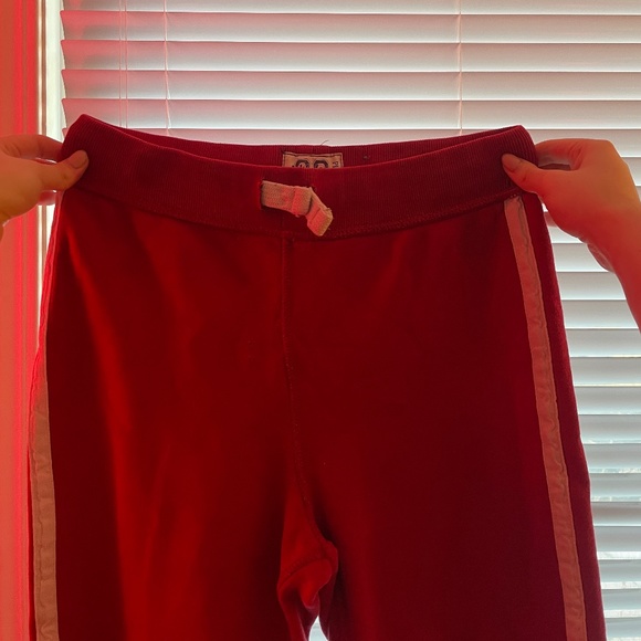 Red pants - Picture 2 of 3